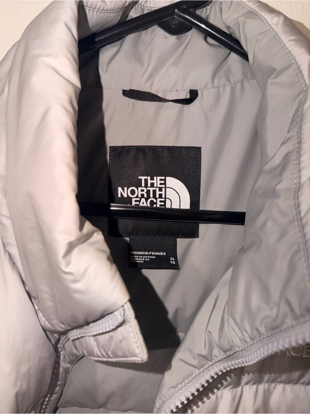 The North Face Silver Quilted Puffer Vest - Picture 3 of 5